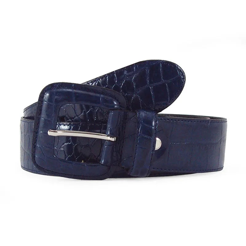 cinturon de piel azul con grabado coco vista lateral hebilla cuadrada forrada