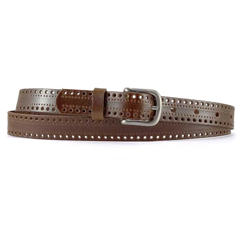 cinturon de piel microperforado color marron claro con hebilla redondeada vista extendida