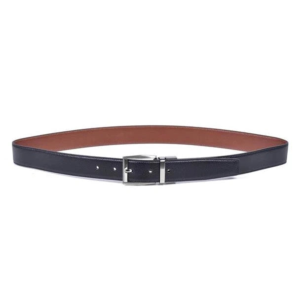 cinturon de piel negro en forma de aro con interior marron vista frontal y hebilla rectangular niquel