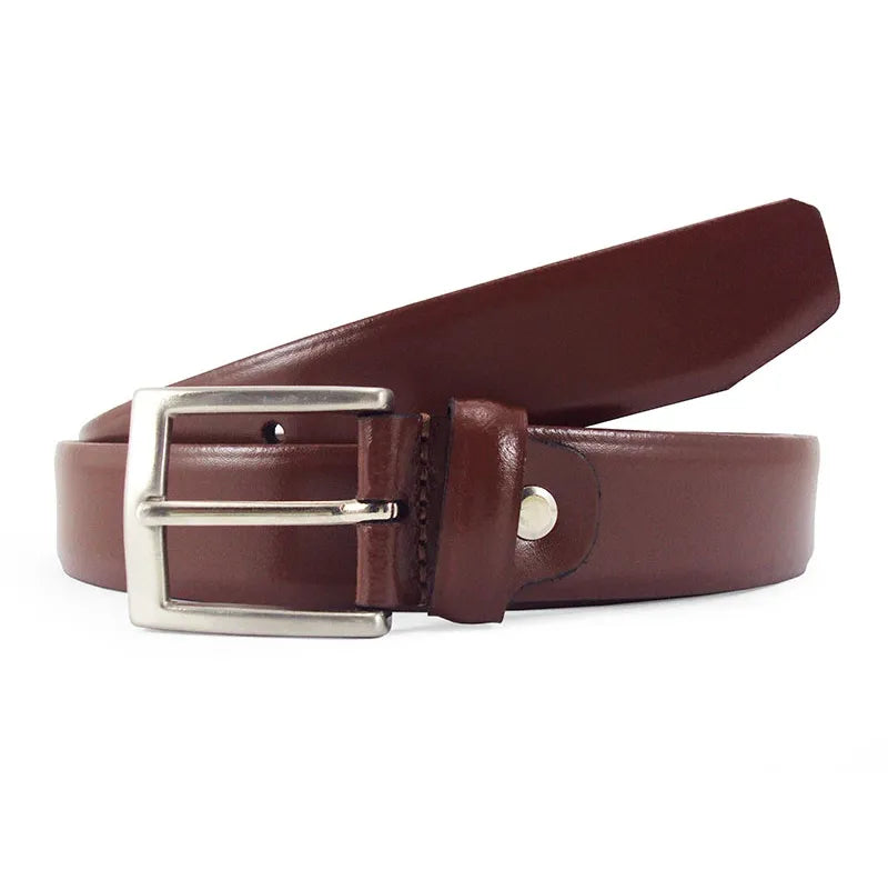 cinturon de piel tubular marron vista tres cuartos con hebilla niquel
