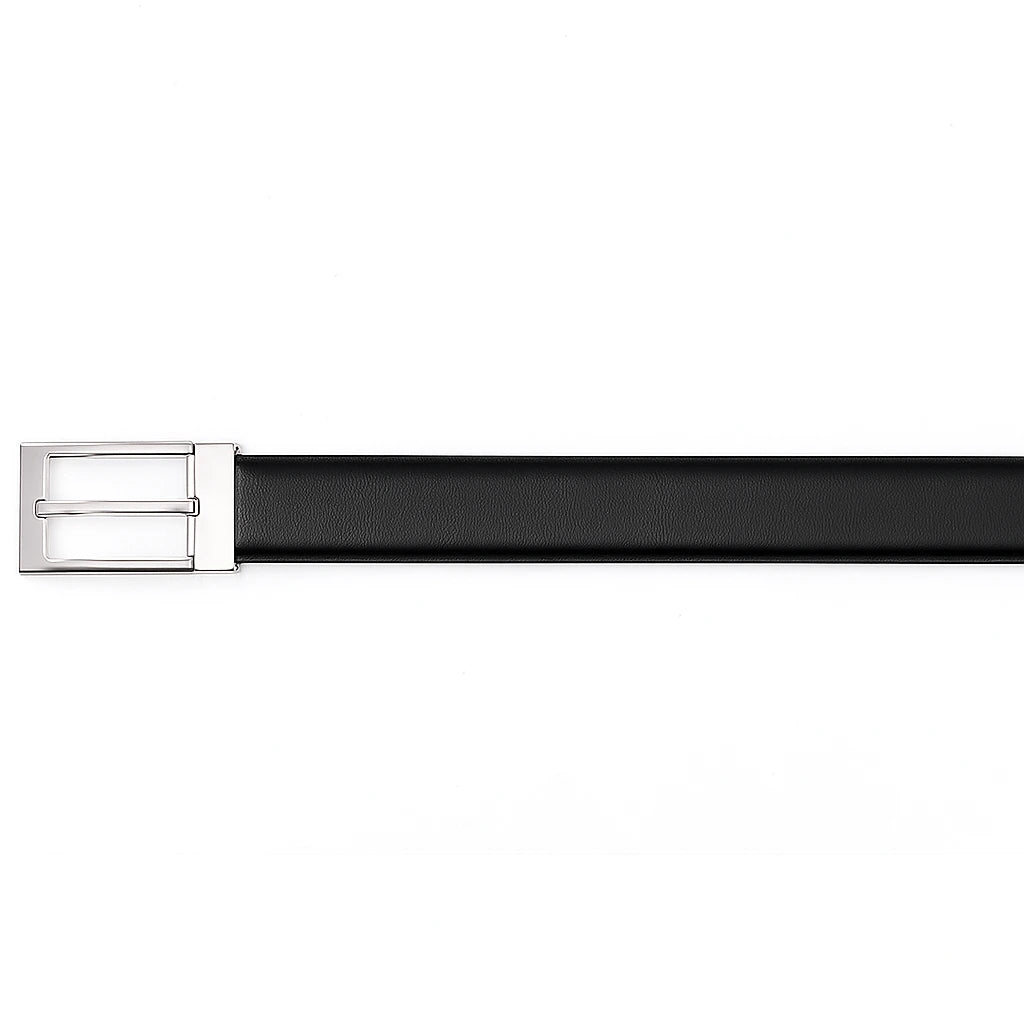 Cinturón reversible de cuero negro con hebilla curvada de metal plateado