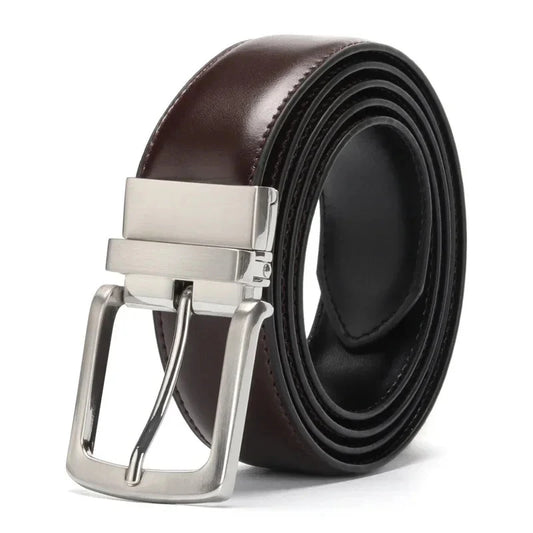 Cinturon reversible enrollado en marron oscuro y negro con hebilla metalica giratoria