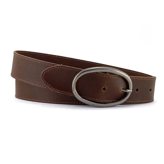 cinturon de piel marron arizona con hebilla oval envejecida vista frontal enrollado