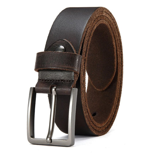 Cinturón de piel marrón oscuro para hombre con diseño clásico