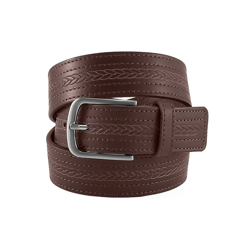 cinturón de piel vaqueta marrón visto de frente con hebilla clasica plateada