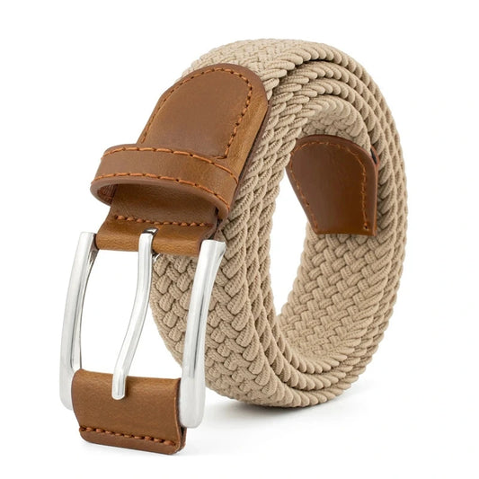 Cinturón trenzado elástico beige con hebilla metálica y extremos en piel marrón, ideal para hombre